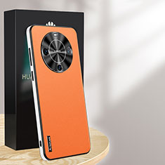 Huawei Mate 60 Pro用ケース 高級感 手触り良いレザー柄 AT1 ファーウェイ オレンジ