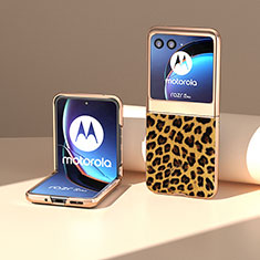 Motorola Moto Razr 40 Ultra 5G用シリコンケース ソフトタッチラバー レザー柄 カバー BH7 モトローラ ブラウン