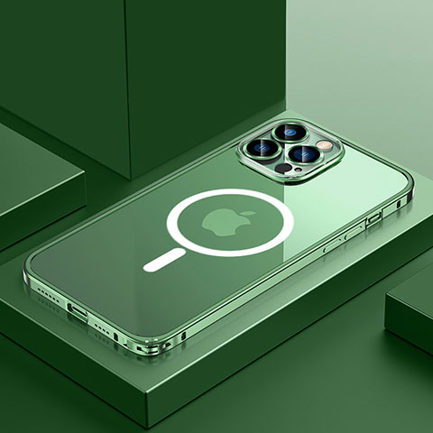 Apple iPhone 12 Pro用ケース 高級感 手触り良い メタル兼プラスチック バンパー Mag-Safe 磁気 Magnetic QC3 アップル グリーン