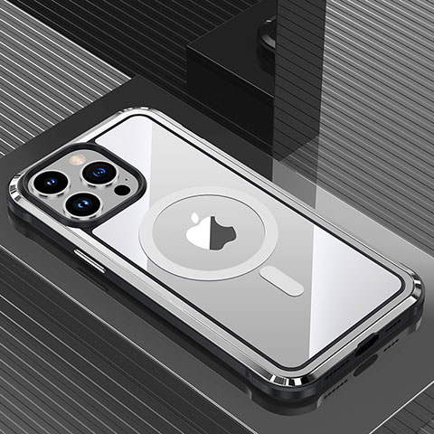 Apple iPhone 14 Pro用ケース 高級感 手触り良い アルミメタル 製の金属製 兼シリコン カバー Mag-Safe 磁気 Magnetic QC1 アップル シルバー