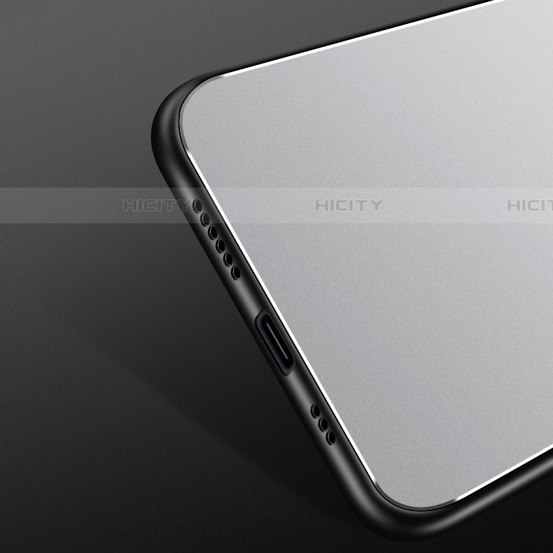 Apple iPhone 11用ケース 高級感 手触り良い アルミメタル 製の金属製 カバー T01 アップル 