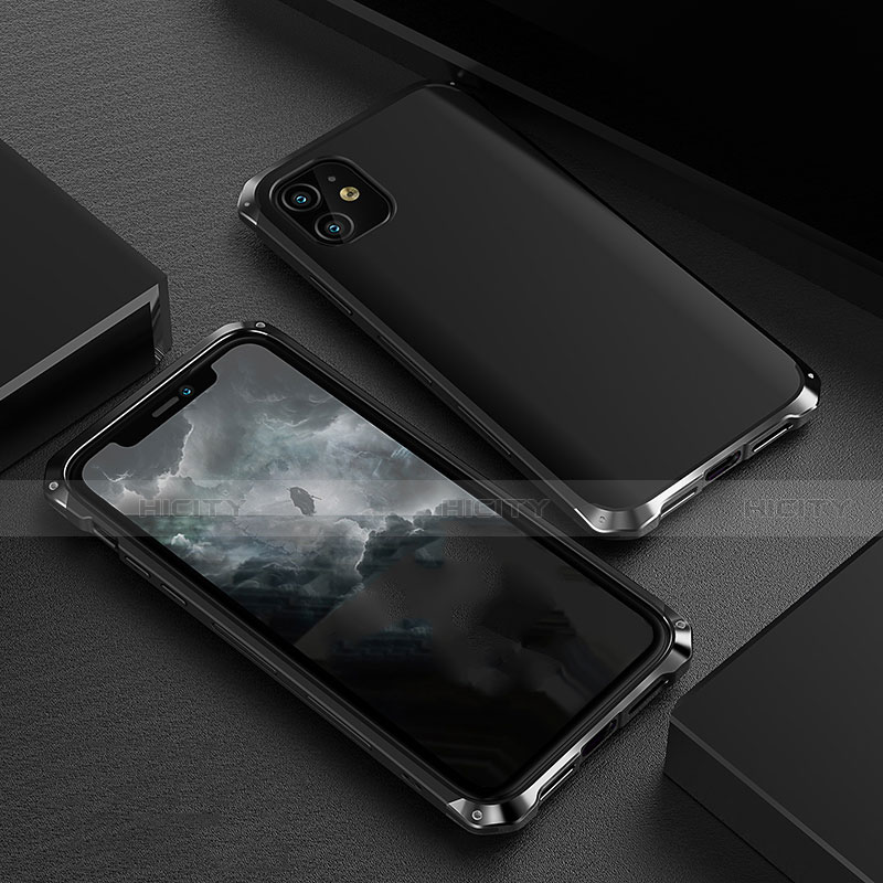 Apple iPhone 11用ケース 高級感 手触り良い アルミメタル 製の金属製 カバー M01 アップル 