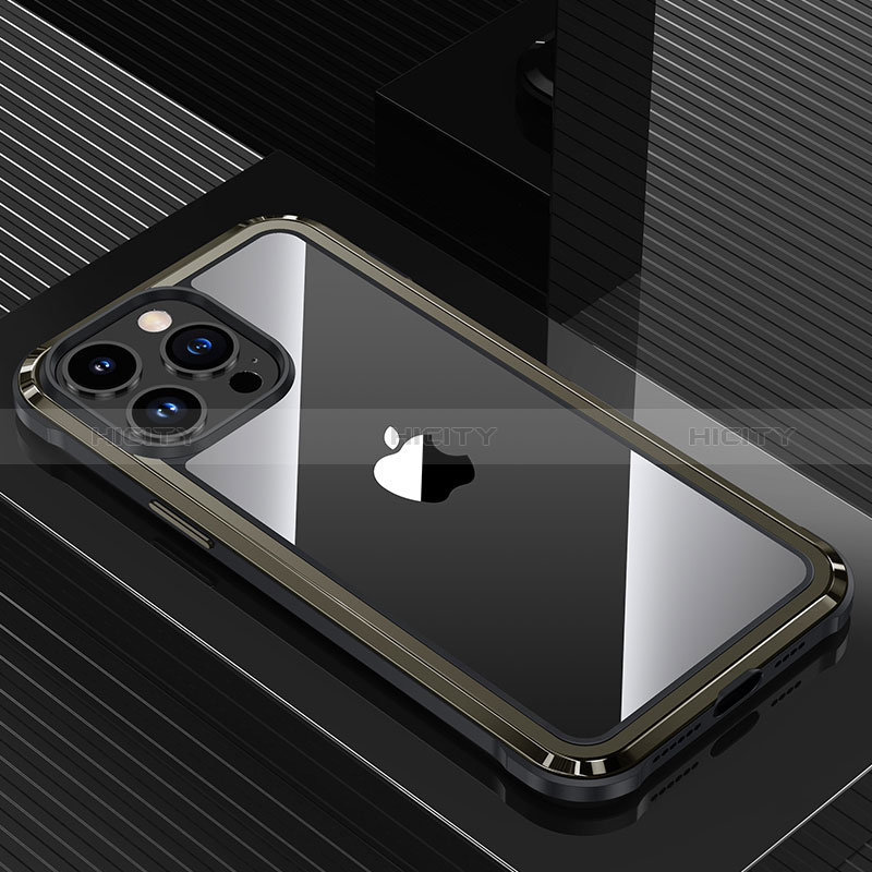 Apple iPhone 13 Pro用ケース 高級感 手触り良い アルミメタル 製の金属製 兼シリコン カバー QC1 アップル ブラック