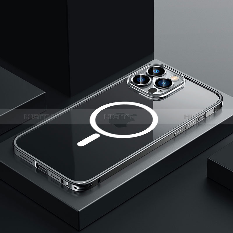 Apple iPhone 13 Pro用ケース 高級感 手触り良い メタル兼プラスチック バンパー Mag-Safe 磁気 Magnetic QC3 アップル ブラック