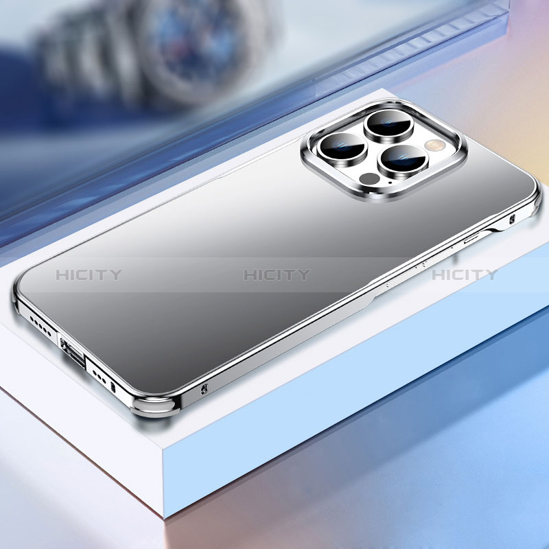 Apple iPhone 13 Pro用ケース 高級感 手触り良い アルミメタル 製の金属製 カバー TB1 アップル シルバー