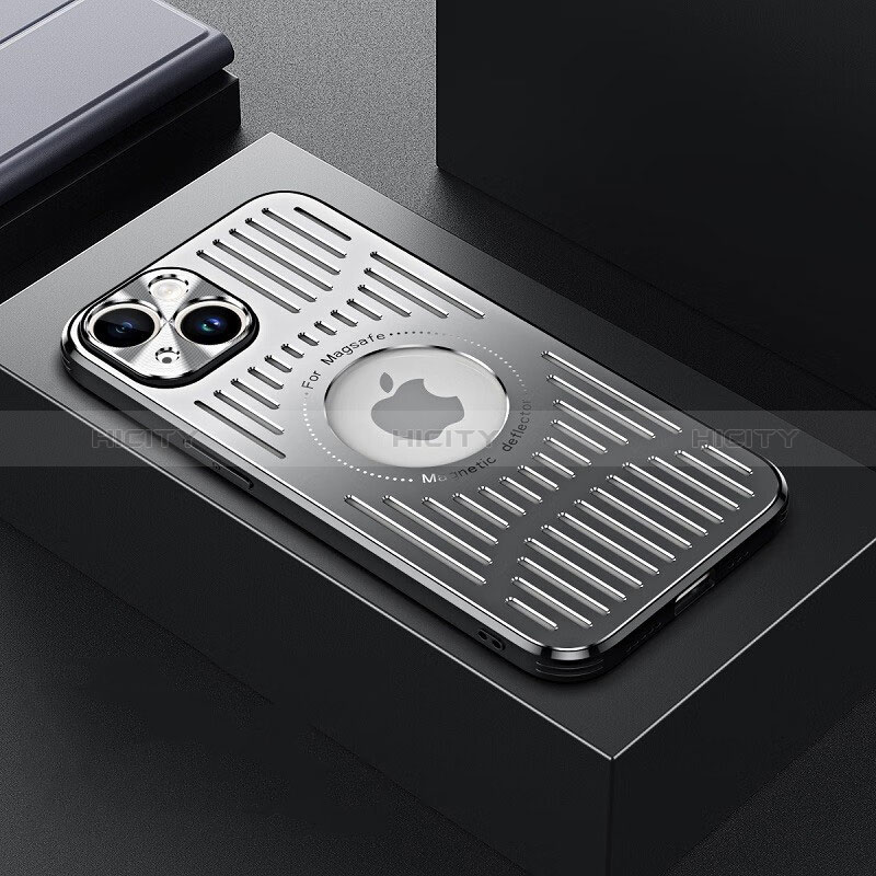 Apple iPhone 14用ケース 高級感 手触り良い アルミメタル 製の金属製 兼シリコン カバー Mag-Safe 磁気 Magnetic TX1 アップル シルバー