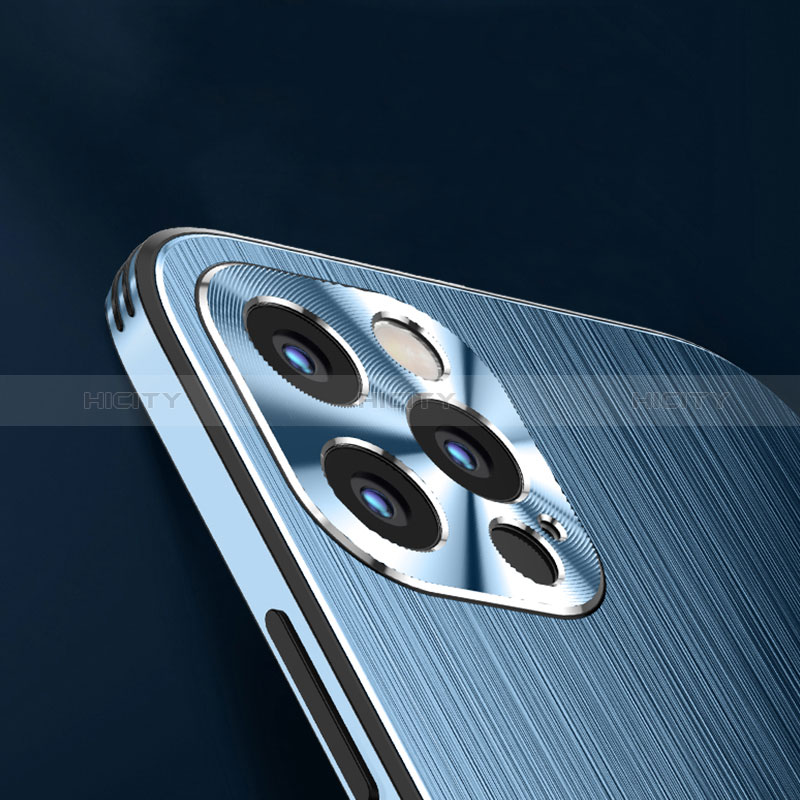 Apple iPhone 15 Pro用ケース 高級感 手触り良い アルミメタル 製の金属製 兼シリコン カバー AT1 アップル 