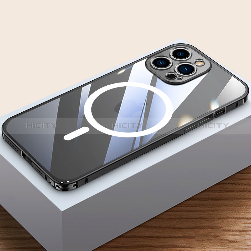 Apple iPhone 15 Pro Max用ケース 高級感 手触り良い メタル兼プラスチック バンパー Mag-Safe 磁気 Magnetic QC4 アップル 