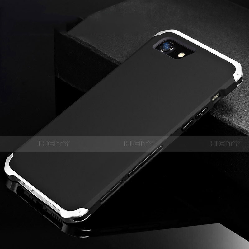 Apple iPhone 8用ケース 高級感 手触り良い アルミメタル 製の金属製 カバー アップル シルバー・ブラック