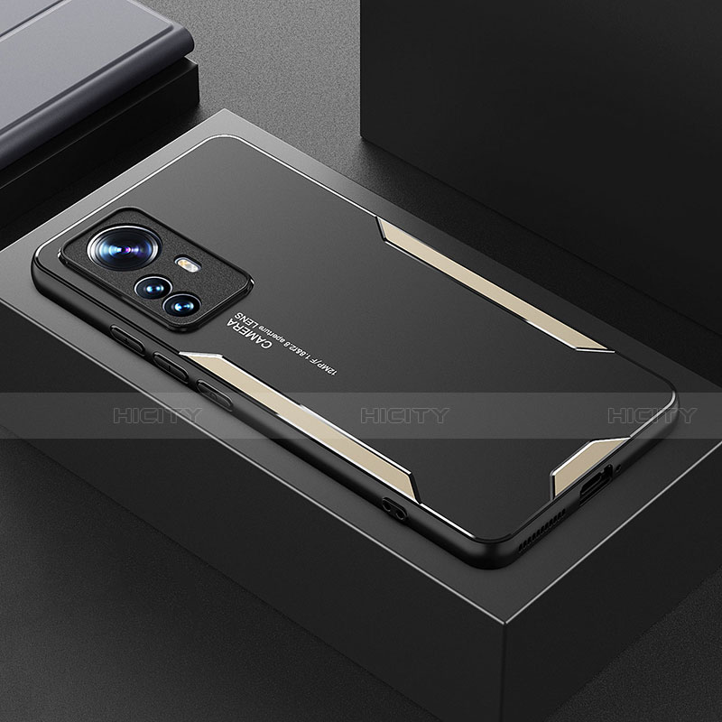 Xiaomi Mi 12 5G用ケース 高級感 手触り良い アルミメタル 製の金属製 兼シリコン カバー Xiaomi ゴールド